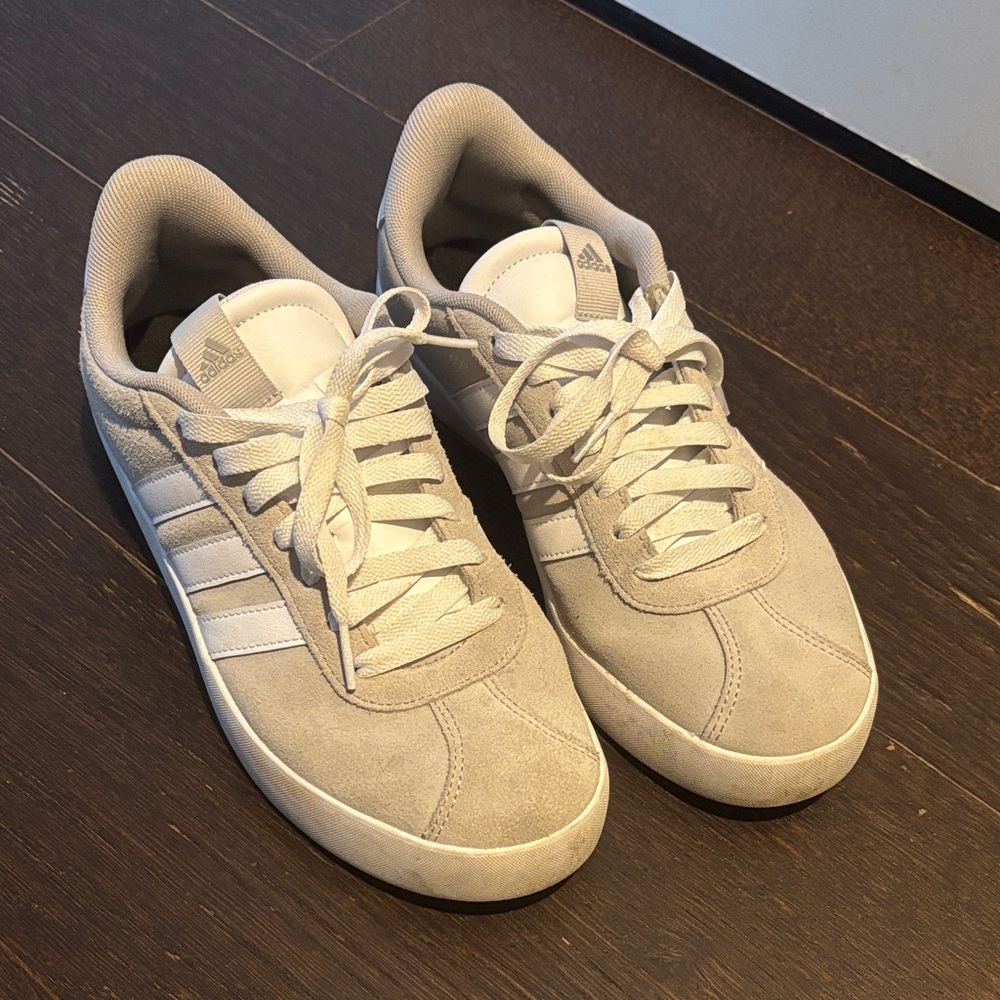 Adidas Women’s Light Gray and White Sneakers size 9